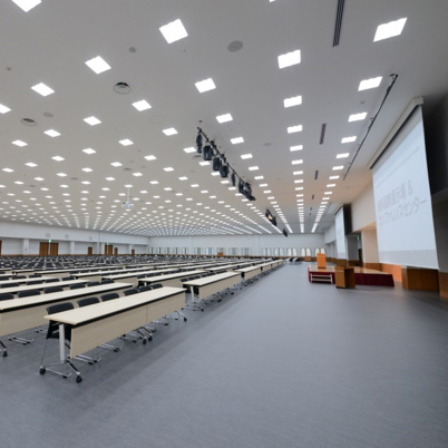 博多国際展示場&カンファレンスセンターのホール内